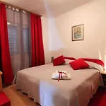 17200a Apartament